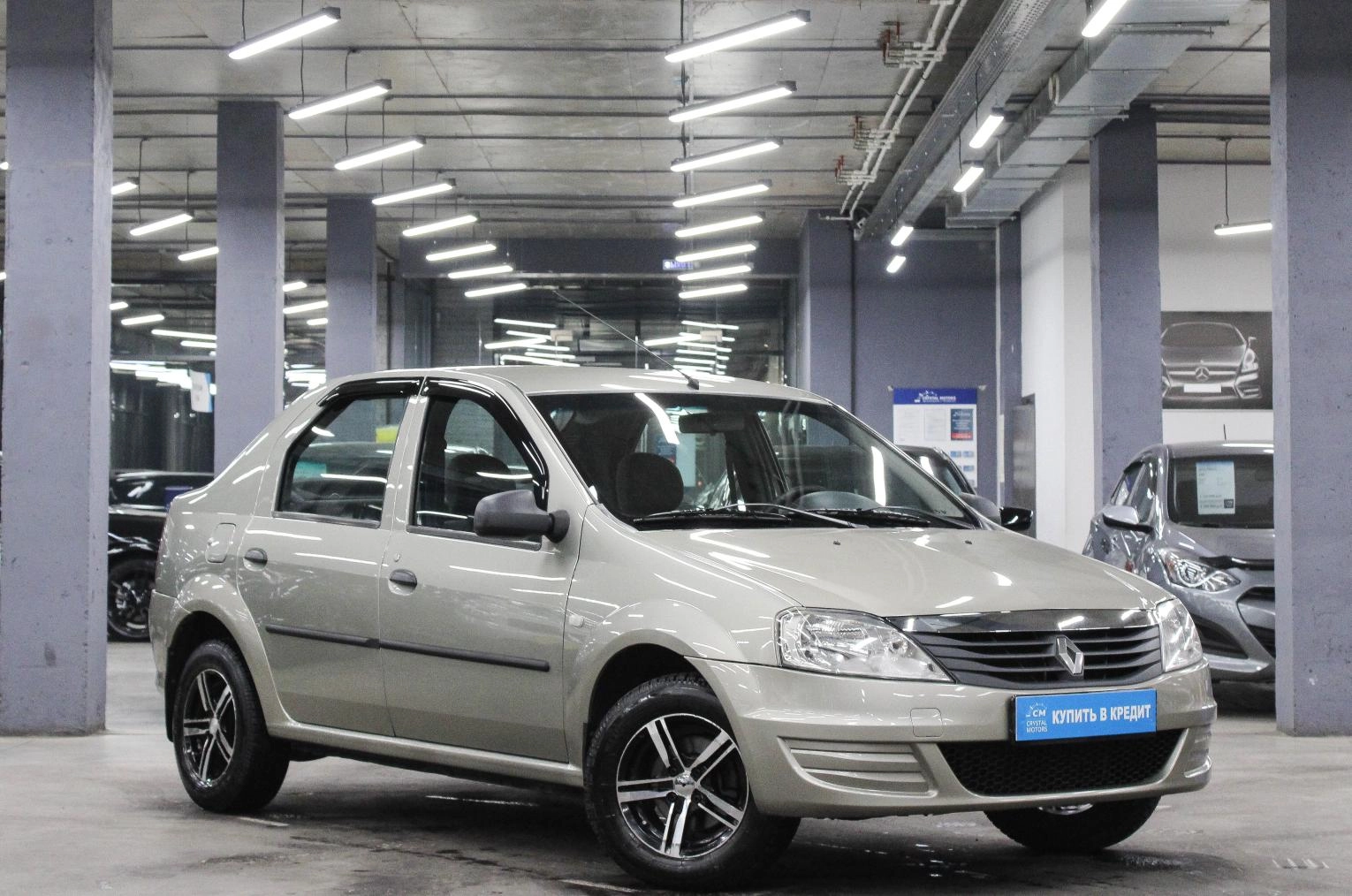 Автомобиль в рассрочку в Красноярске - Renault Logan 2014 г. купить за  559000 рублей