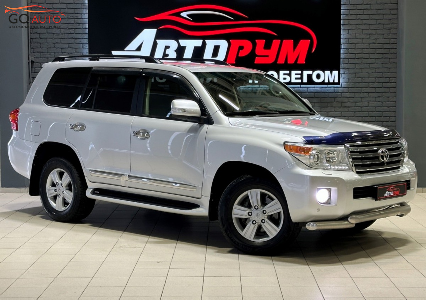 Toyota Land Cruiser 200, 2012 - Go Auto