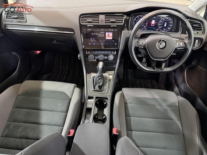 Продажа Volkswagen Golf, 2018 год в Красноярске - Go Auto